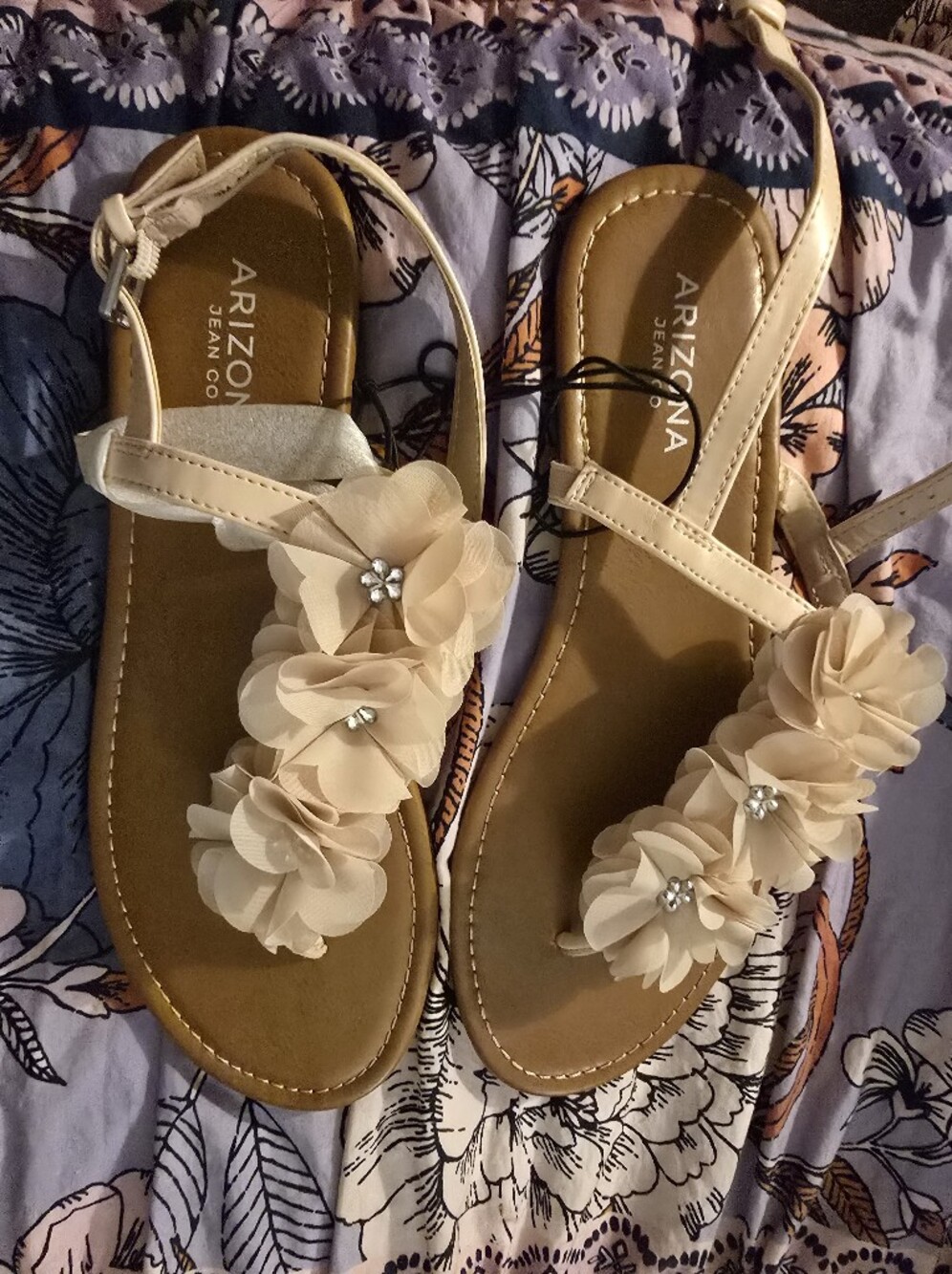 Floral Embellished Beige Women's Sandals - Arizona Jean Company